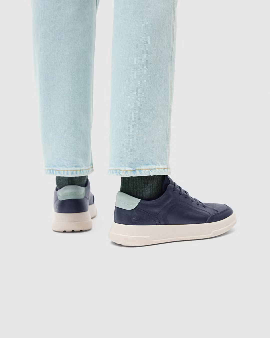 ECCO move ~ Women's Leather Shoe
