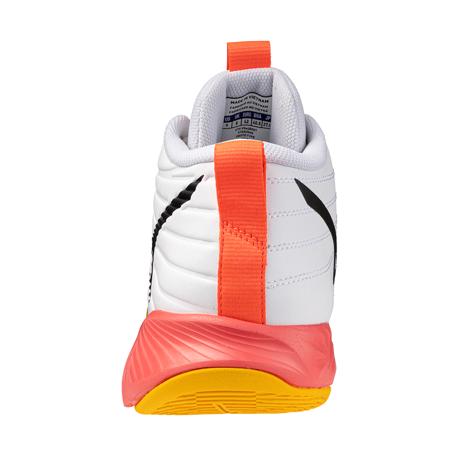Mizuno Wave Momentum Pro Mid - Unisex