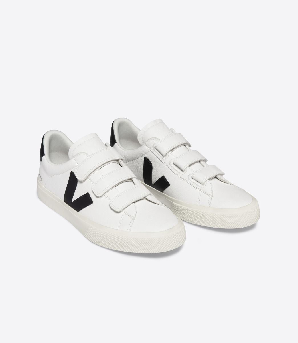 Veja Recife Logo Leather Sneaker